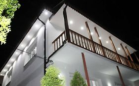 Lubina Apartments